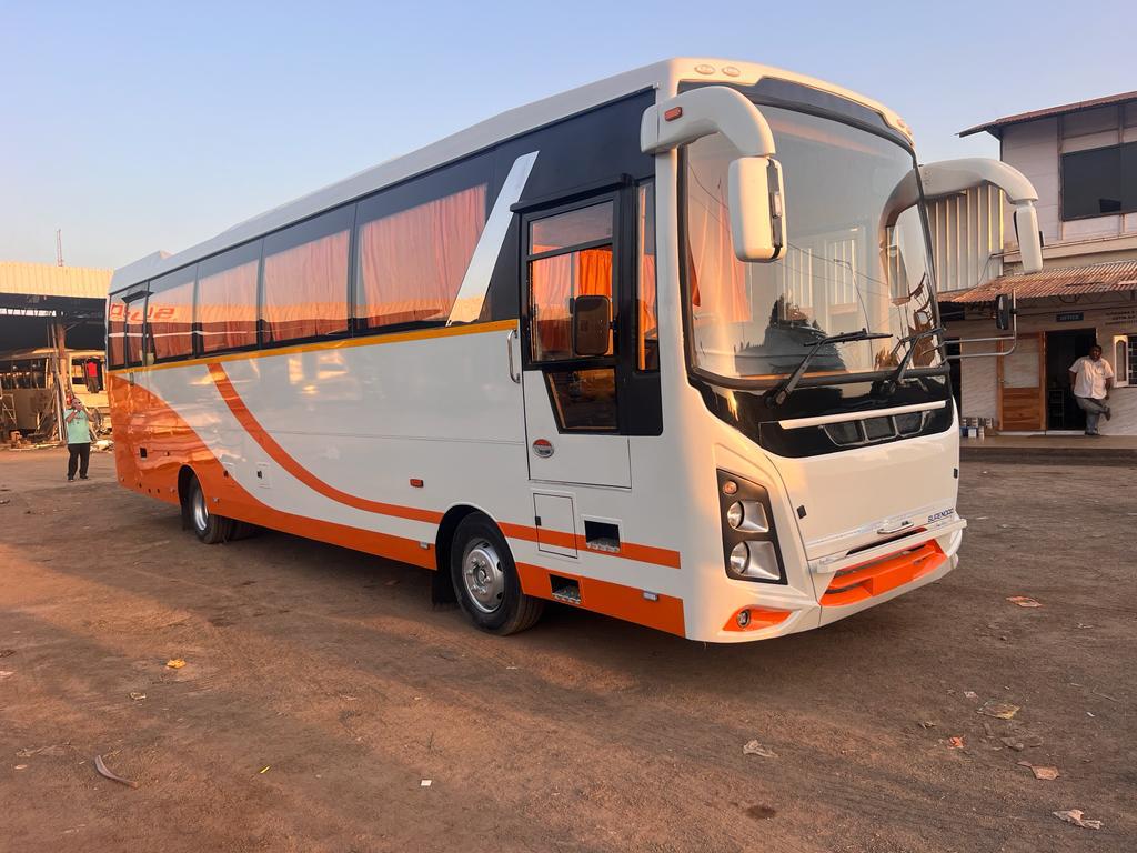 Luxury car, bus rental in Mumbai