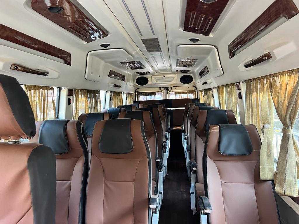 Tempo traveller rental Mumbai